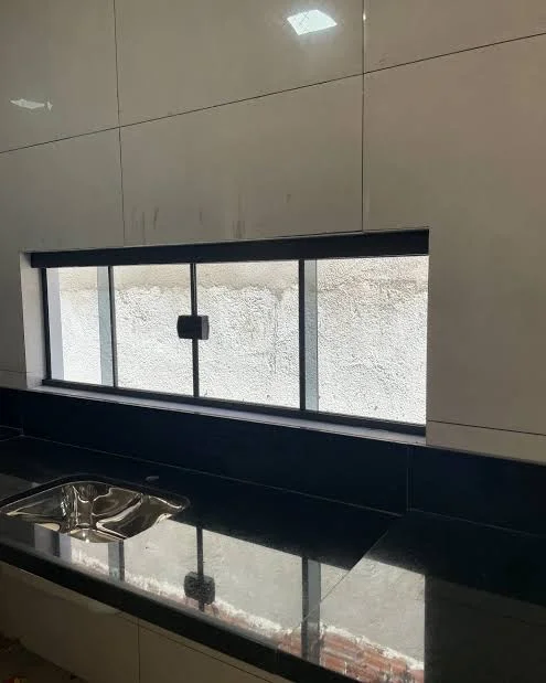 esquadria de aluminio com vidro